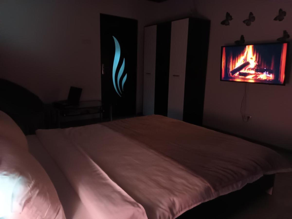 Studio Central Hunedoara Zewnętrze zdjęcie